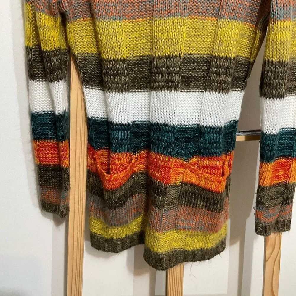 Ultra flirt tunic style sweater size XL juniors